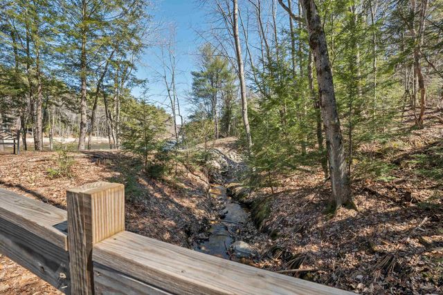 260 East Main Street, Conway, NH 03818