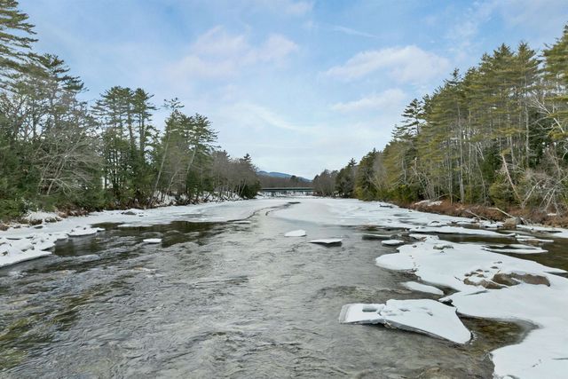 260 East Main Street, Conway, NH 03818