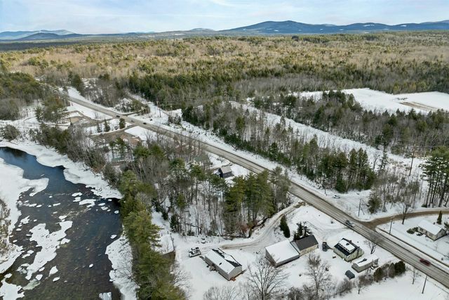 260 East Main Street, Conway, NH 03818