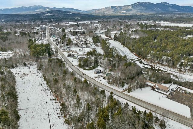 260 East Main Street, Conway, NH 03818