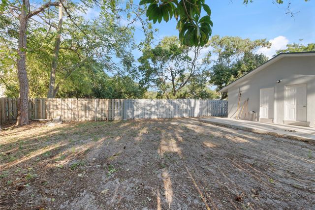 836 SW 13th Court, Pompano Beach, FL 33060