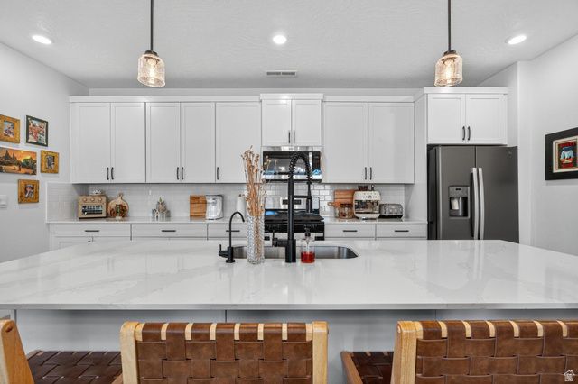 755 W JUNIPER DR, St. George, UT 84790
