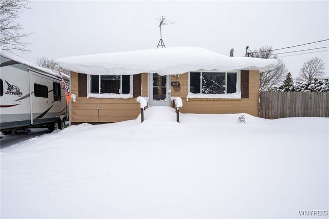 9374 Steffi Drive, Evans, NY 14006