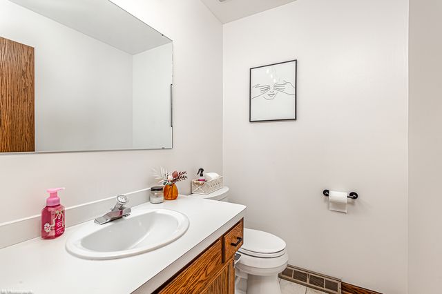 6729 W Menominee Parkway, Palos Heights, IL 60463