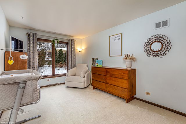 6729 W Menominee Parkway, Palos Heights, IL 60463