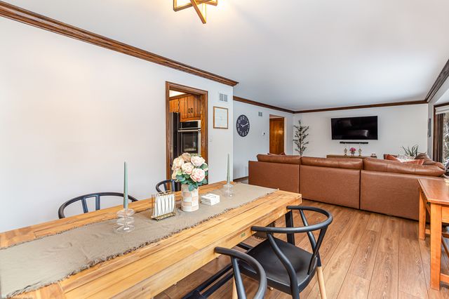 6729 W Menominee Parkway, Palos Heights, IL 60463