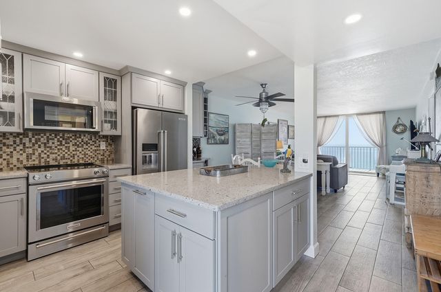 400 N Surf Road 704, Hollywood, FL 33019