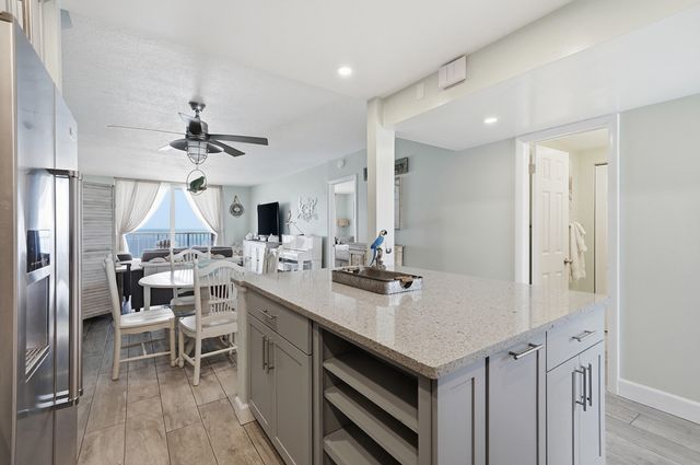 400 N Surf Road 704, Hollywood, FL 33019