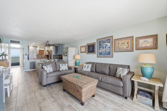 400 N Surf Road 704, Hollywood, FL 33019