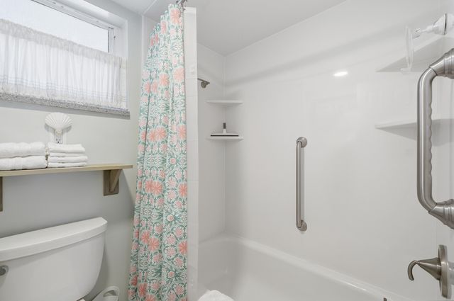400 N Surf Road 704, Hollywood, FL 33019