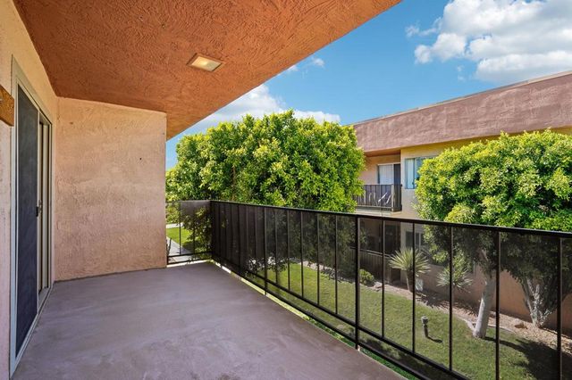 400 N Sunrise Way 228, Palm Springs, CA 92262