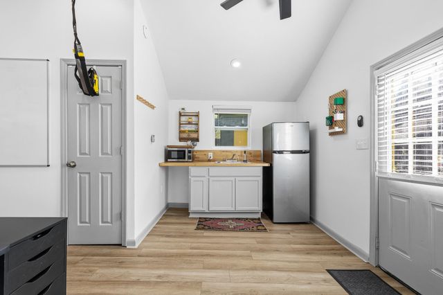 1044 BRUCE ST, Memphis, TN 38104