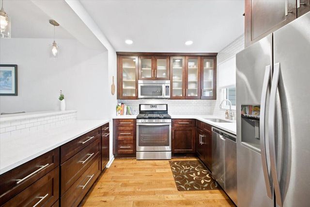 357 Woods AVE SW 357, Roanoke, VA 24016