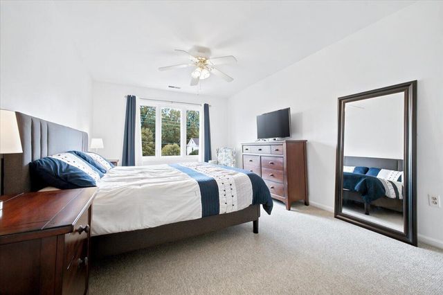 357 Woods AVE SW 357, Roanoke, VA 24016