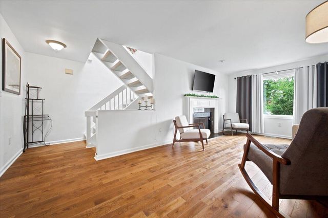 357 Woods AVE SW 357, Roanoke, VA 24016