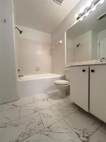 2910 Grants Lake Boulevard 1303, Sugar Land, TX 77479