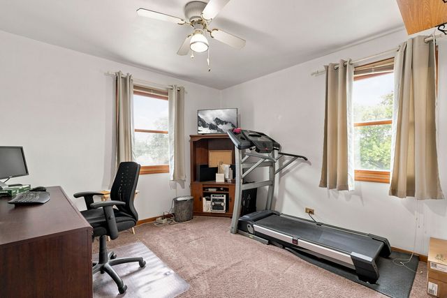 2170 Laura Lane, Des Plaines, IL 60018