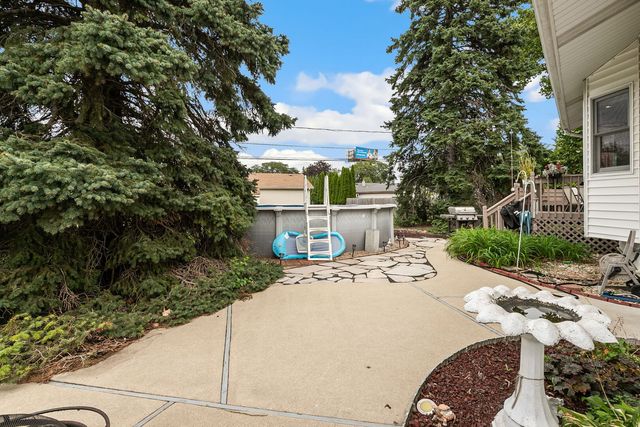 2170 Laura Lane, Des Plaines, IL 60018