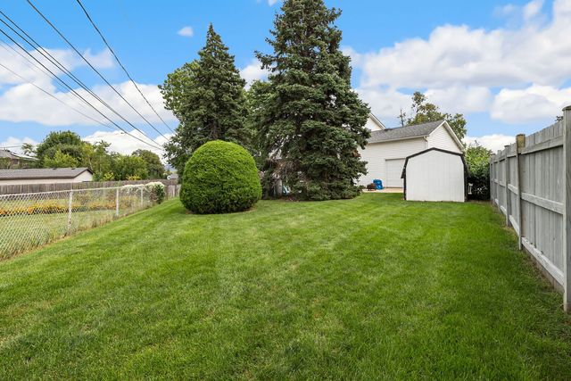 2170 Laura Lane, Des Plaines, IL 60018