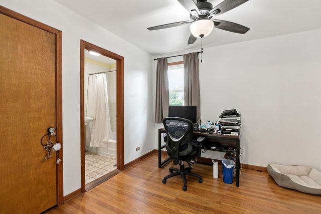 2170 Laura Lane, Des Plaines, IL 60018