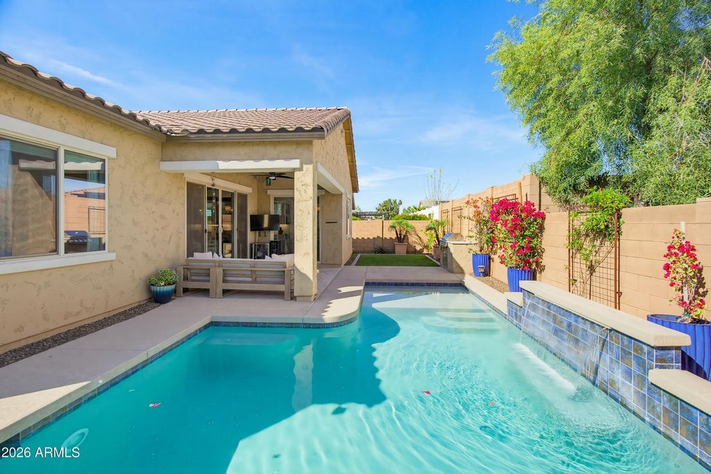 Image 45 of property listing at 14606 W CORRINE Drive, Surprise, AZ 85379