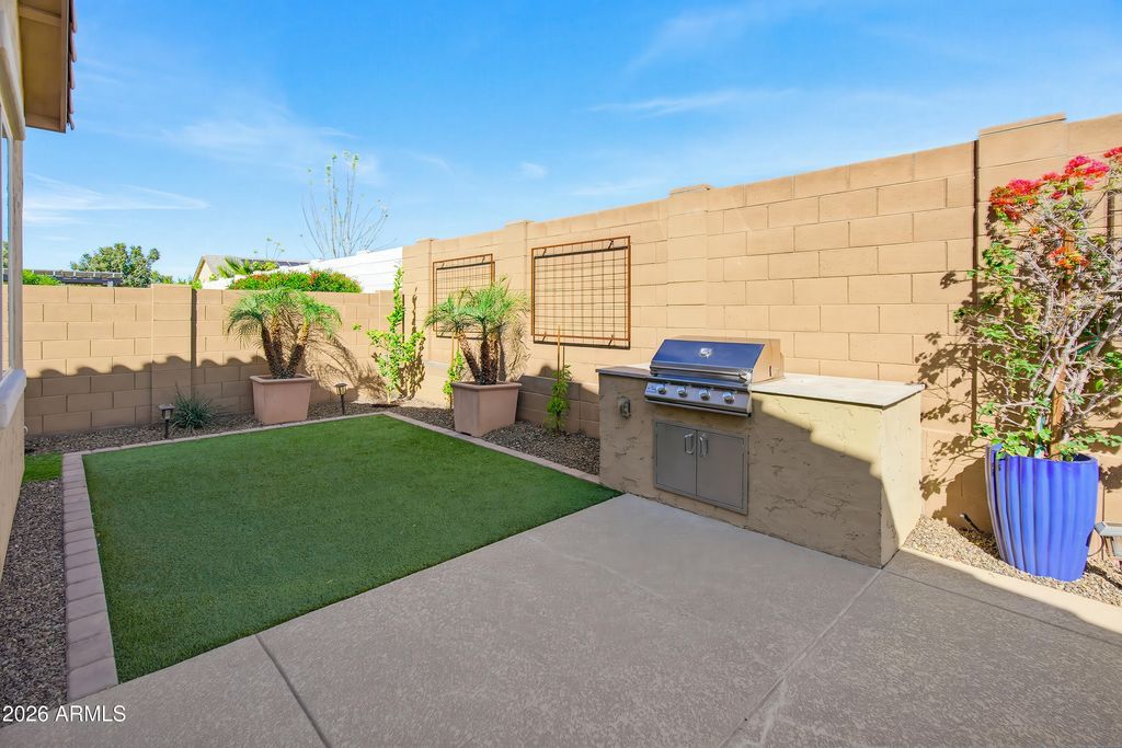 Image 47 of property listing at 14606 W CORRINE Drive, Surprise, AZ 85379
