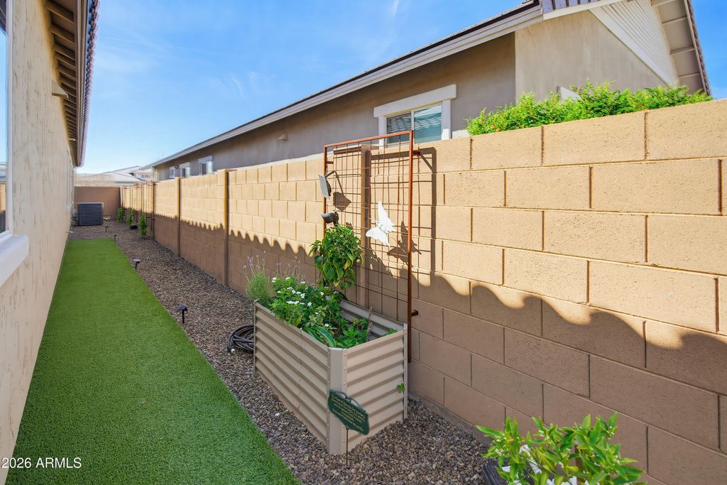 Image 48 of property listing at 14606 W CORRINE Drive, Surprise, AZ 85379