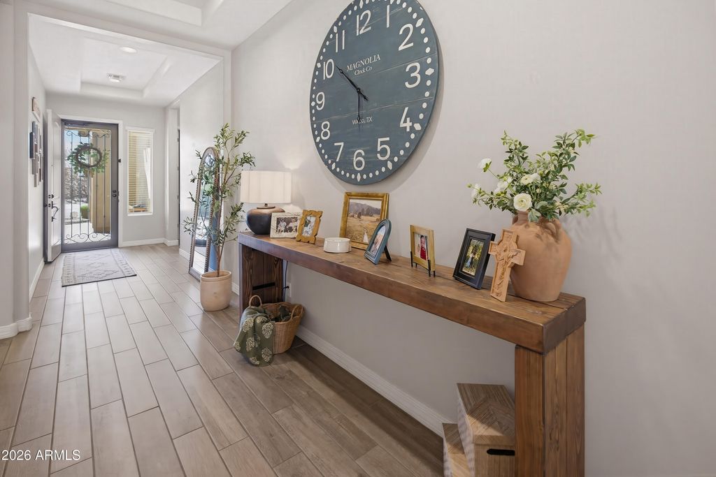 Image 9 of property listing at 14606 W CORRINE Drive, Surprise, AZ 85379