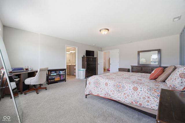 3847 Railhead Avenue, Westfield, IN 46074