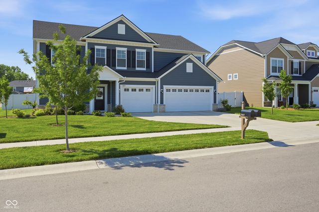 3847 Railhead Avenue, Westfield, IN 46074