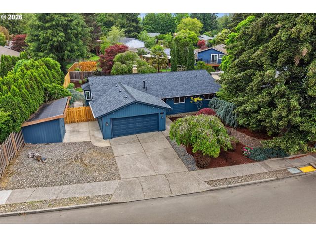11765 Sw SPRINGWOOD Dr, Portland, OR 97223