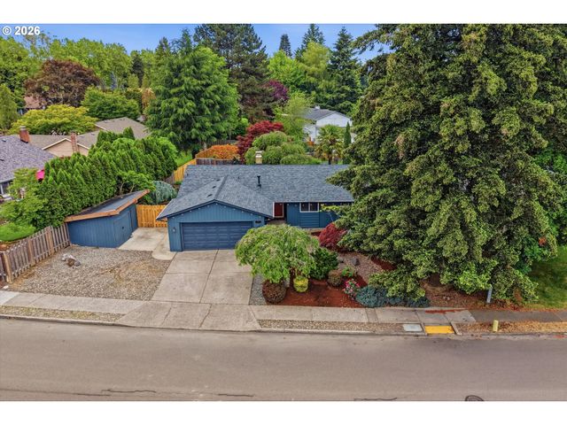 11765 Sw SPRINGWOOD Dr, Portland, OR 97223