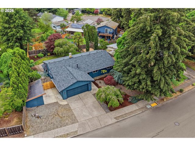 11765 Sw SPRINGWOOD Dr, Portland, OR 97223