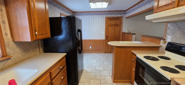 7910 E 129th Street S, Bixby, OK 74008