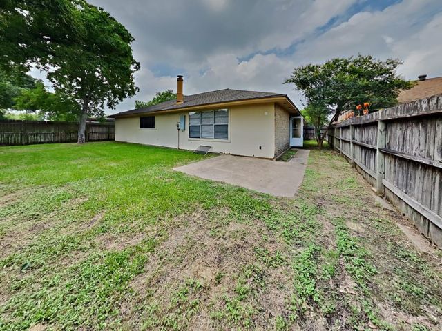 2818 Mayflower Landing Court, Webster, TX 77598