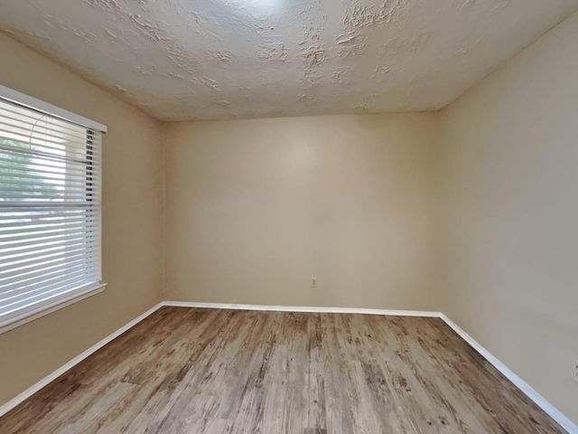 2818 Mayflower Landing Court, Webster, TX 77598