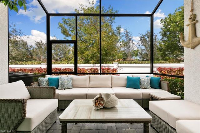 7578 Rockefeller DR, Naples, FL 34119