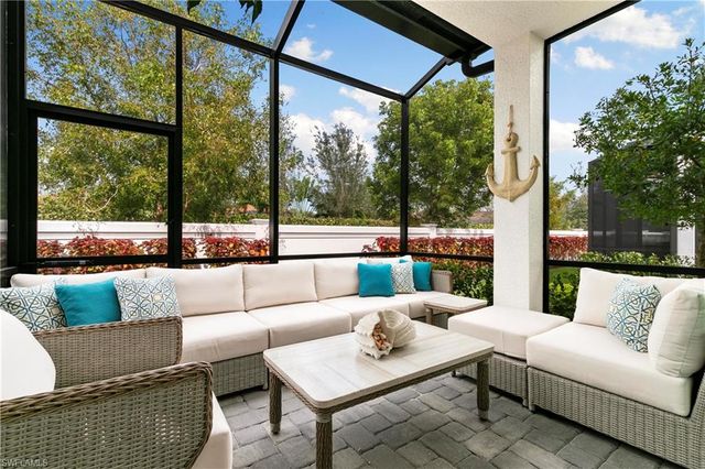7578 Rockefeller DR, Naples, FL 34119