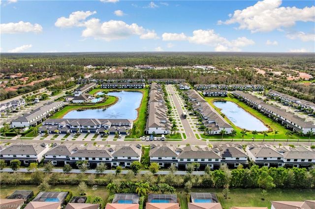 7578 Rockefeller DR, Naples, FL 34119