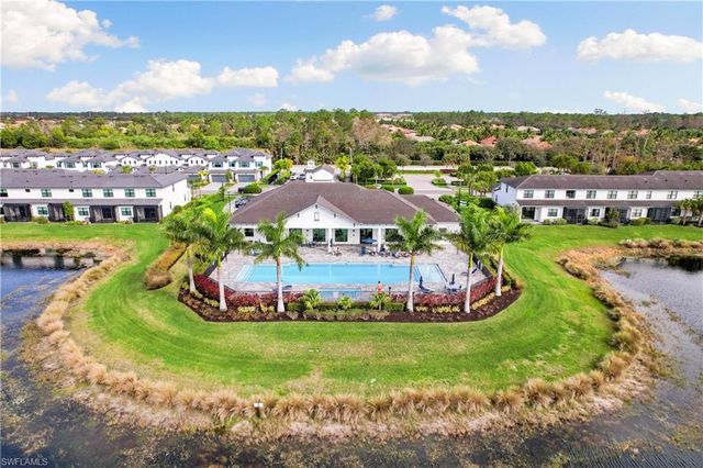 7578 Rockefeller DR, Naples, FL 34119