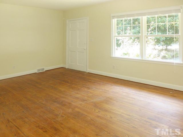 731 Raleigh Road, Chapel Hill, NC 27514