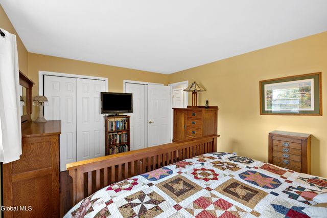 7 Gick Road, Saratoga Springs, NY 12866