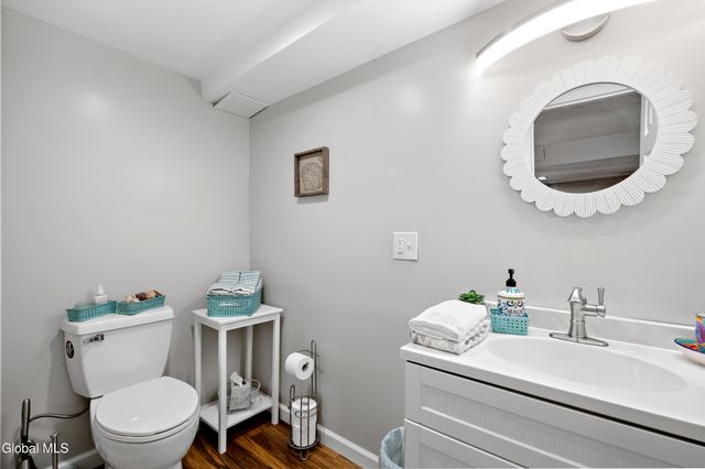 7 Gick Road, Saratoga Springs, NY 12866