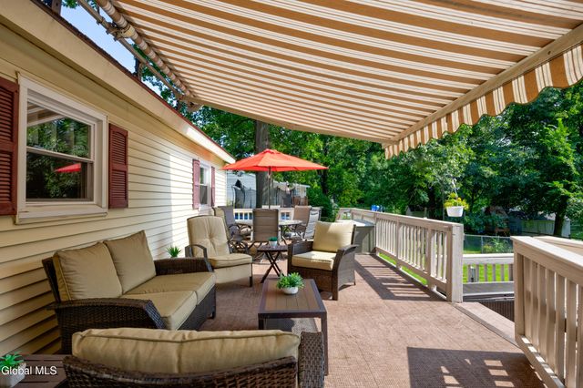 7 Gick Road, Saratoga Springs, NY 12866