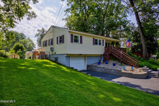 7 Gick Road, Saratoga Springs, NY 12866