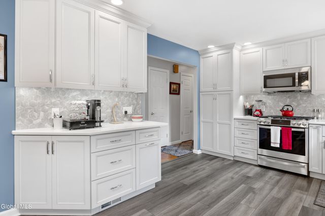 7 Gick Road, Saratoga Springs, NY 12866