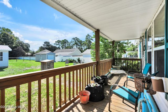 7292 Lula Street SW, Ocean Isle Beach, NC 28469