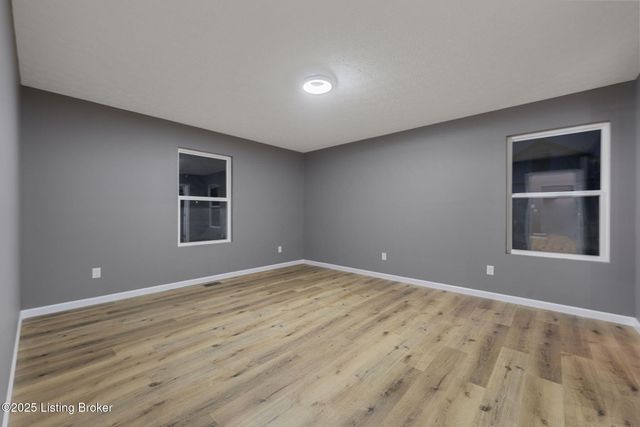 35 Luke St, Clarkson, KY 42726