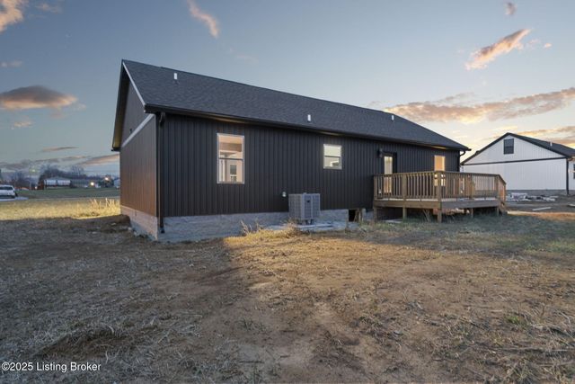 35 Luke St, Clarkson, KY 42726