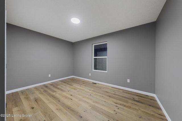 35 Luke St, Clarkson, KY 42726